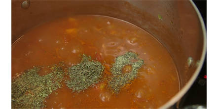 Spinach and Tomato Pasta Soup